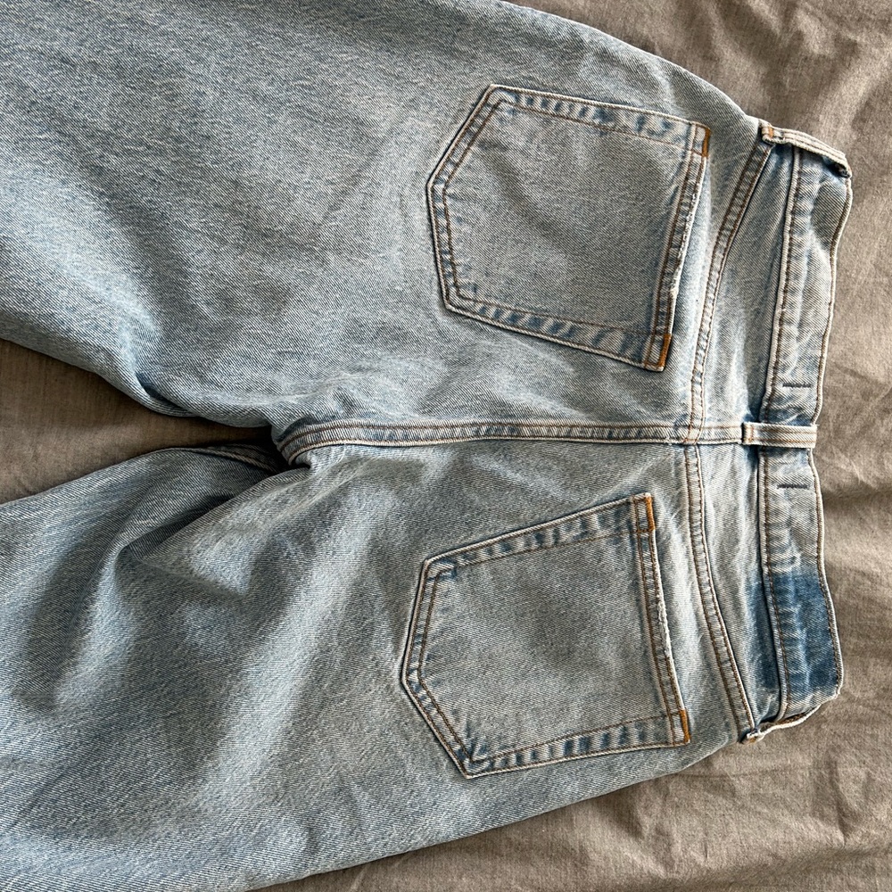 Abercrombie Straight Midrise - Light